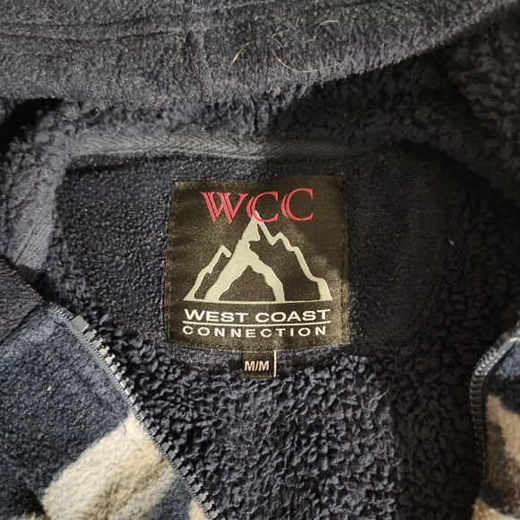 Navy Fuzzy Hoodie with Wolf Graphic - Picture 7 of 9